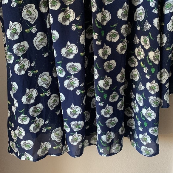 ENTRO Navy Blue Floral Bell Sleeve Mini Dress - Picture 5 of 10